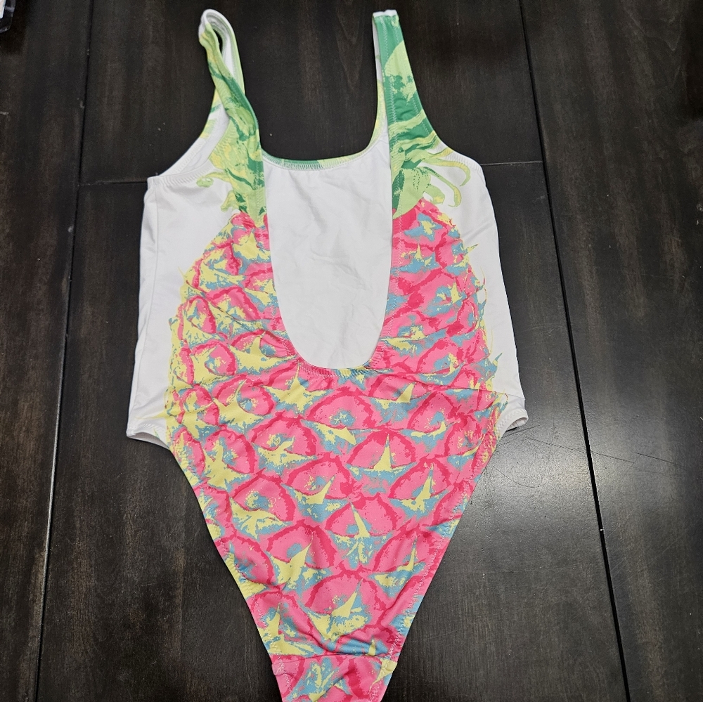 Chubbies Women’s One Piece Swimsuit Pink Pineapple Print Size small NWOT - Picture 6 of 7